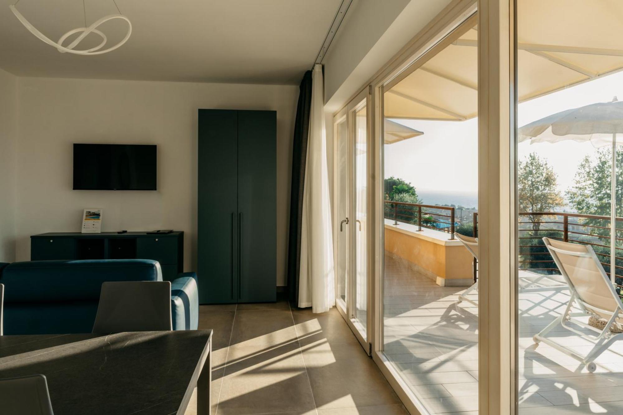 Apartments Monsurei, Lake View Bardolino Eksteriør bilde