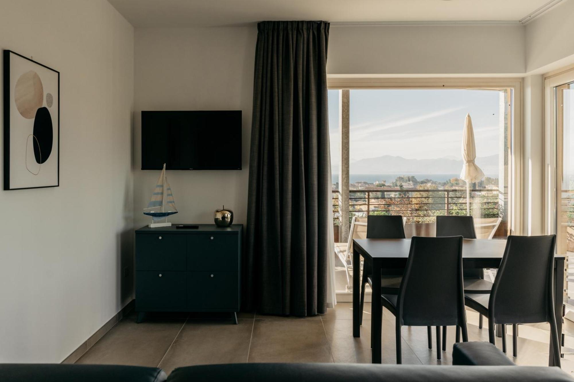Apartments Monsurei, Lake View Bardolino Eksteriør bilde